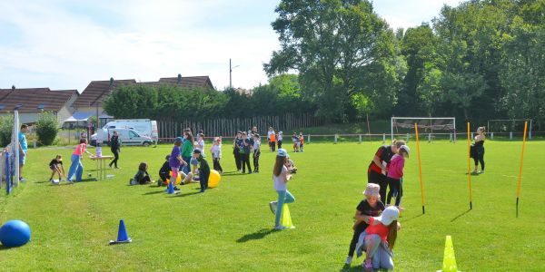 Les Olympiades extraordinaires pour clore cette année scolaire 2024 dans nos écoles de Rech !