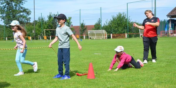 Les Olympiades extraordinaires pour clore cette année scolaire 2024 dans nos écoles de Rech !