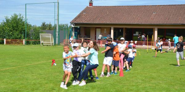 Les Olympiades extraordinaires pour clore cette année scolaire 2024 dans nos écoles de Rech !