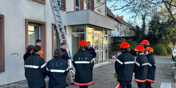 NOS JEUNES SAPEURS-POMPIERS EN ACTION...