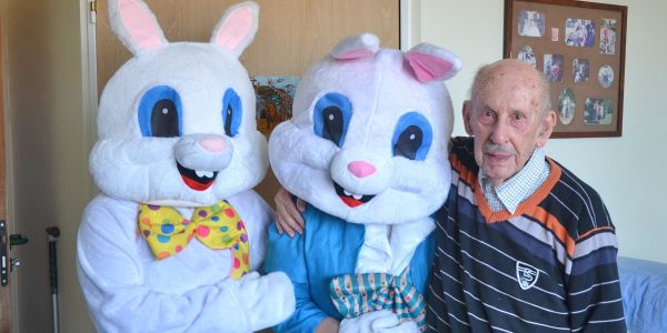 Lapins de Pâques à l’hôpital EHPAD Saint-Joseph