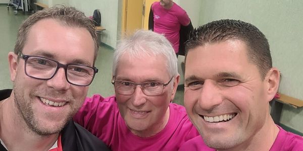 Les membres de l'Amicale du Personnel de la Mairie en mode Ping-pong