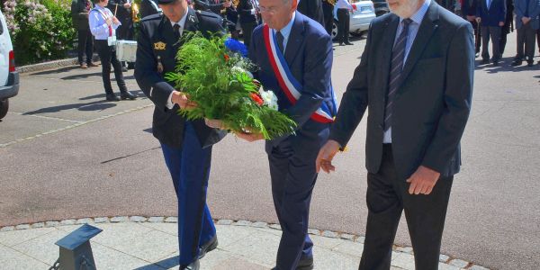 COMMÉMORATION EN MÉMOIRE DES VICTIMES DE LA DÉPORTATION