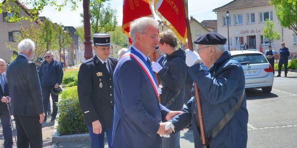 COMMÉMORATION EN MÉMOIRE DES VICTIMES DE LA DÉPORTATION