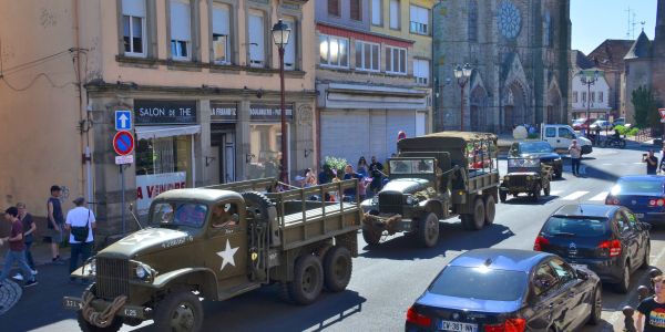 Retour en images sur "Vivons le Printemps" : une fête populaire haute en couleurs à Sarralbe