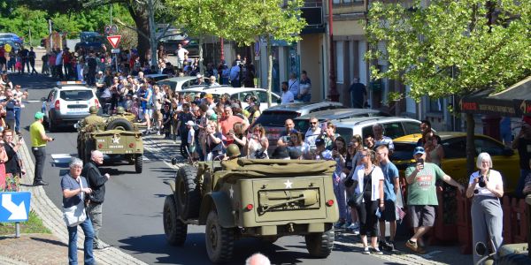 Retour en images sur "Vivons le Printemps" : une fête populaire haute en couleurs à Sarralbe