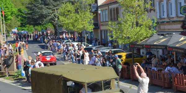 Retour en images sur "Vivons le Printemps" : une fête populaire haute en couleurs à Sarralbe