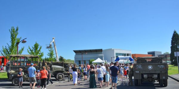 Retour en images sur "Vivons le Printemps" : une fête populaire haute en couleurs à Sarralbe