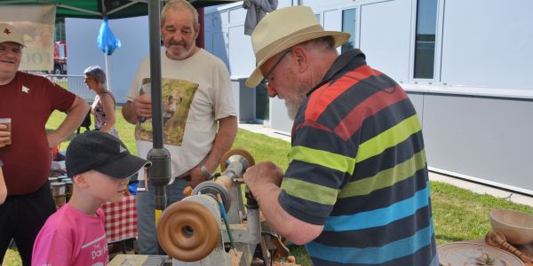 Retour en images sur "Vivons le Printemps" : une fête populaire haute en couleurs à Sarralbe