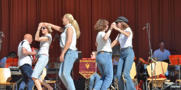 Retour en images sur "Vivons le Printemps" : une fête populaire haute en couleurs à Sarralbe