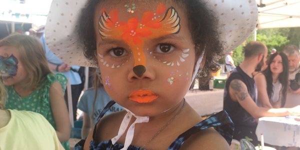 Retour en images sur "Vivons le Printemps" : une fête populaire haute en couleurs à Sarralbe
