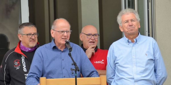 Un magnifique élan de solidarité sur le parvis de l’Hôtel de Ville de Sarralbe