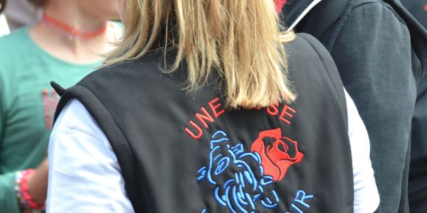 Un magnifique élan de solidarité sur le parvis de l’Hôtel de Ville de Sarralbe