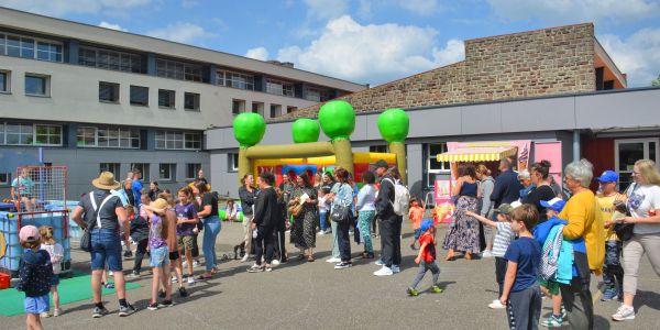 Kermesse au groupe scolaire Schuman