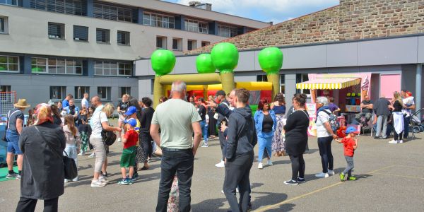 Kermesse au groupe scolaire Schuman