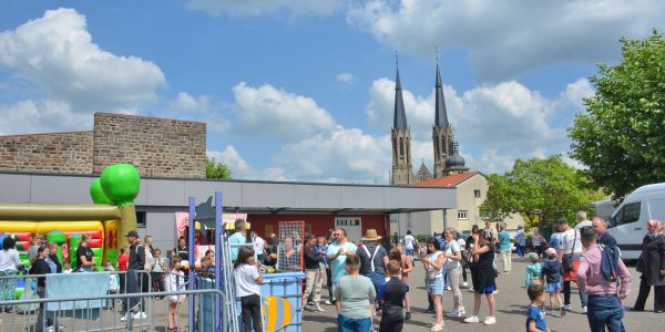 Kermesse au groupe scolaire Schuman