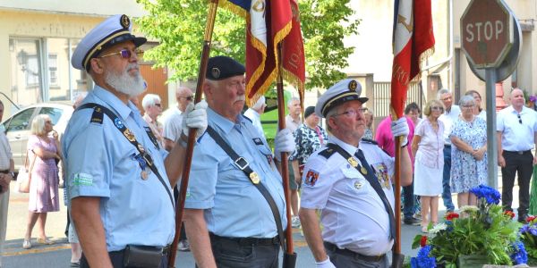 Une commémoration empreinte de mémoire et de dignité