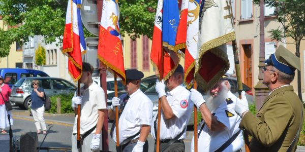 Une commémoration empreinte de mémoire et de dignité