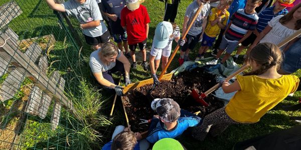 Une belle réussite pour le compostage à l’école élémentaire de Rech !