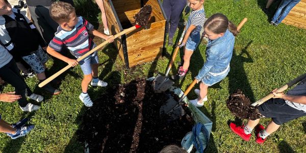 Une belle réussite pour le compostage à l’école élémentaire de Rech !