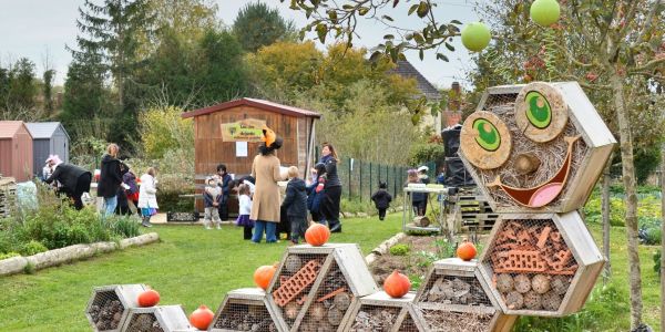 Une après-midi d’Halloween pleine de rires et de malice