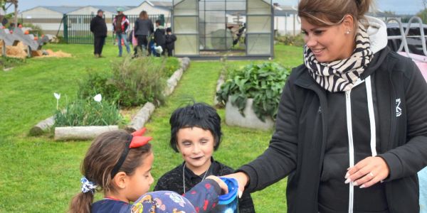 Une après-midi d’Halloween pleine de rires et de malice