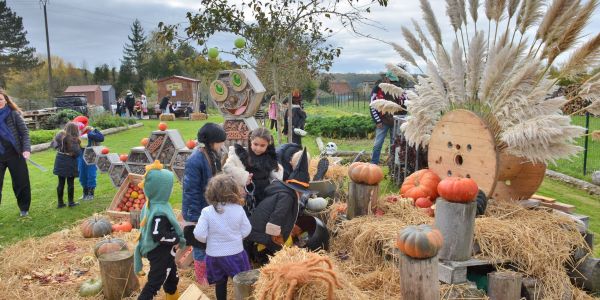 Une après-midi d’Halloween pleine de rires et de malice