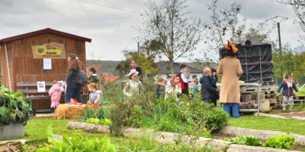 Une après-midi d’Halloween pleine de rires et de malice