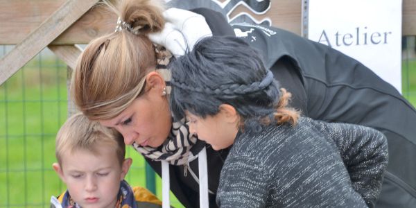 Une après-midi d’Halloween pleine de rires et de malice