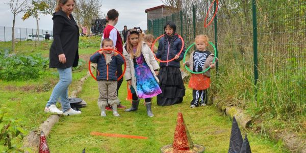 Une après-midi d’Halloween pleine de rires et de malice