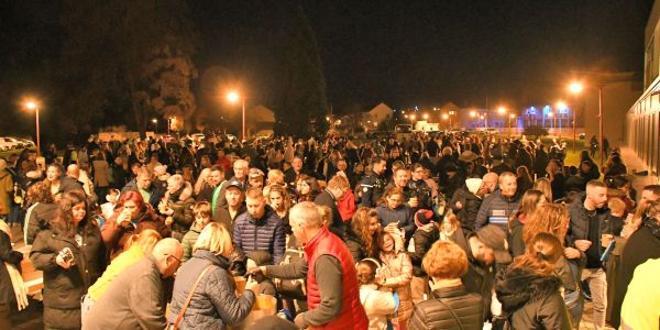 SAINT MARTIN 2025 – UNE SOIRÉE DE LUMIÈRE ET DE DOUCEUR