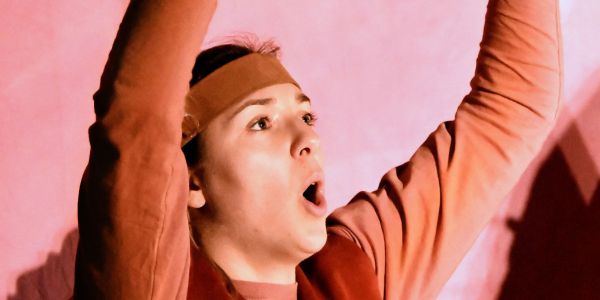 Les enfants des maternelles au spectacle…