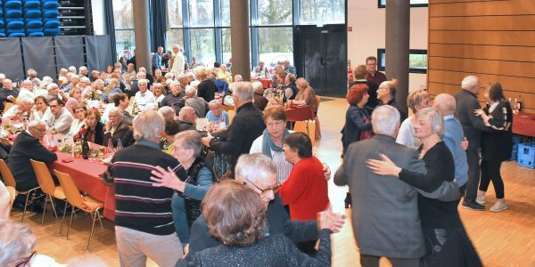 Un beau moment de partage avec nos aînés