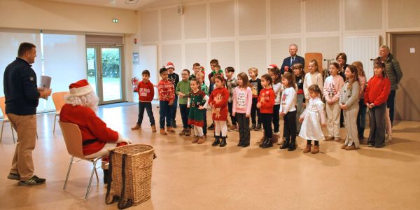 PÈRE NOËL DANS NOS ÉCOLES