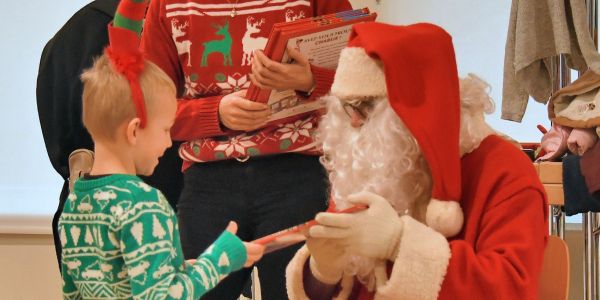 PÈRE NOËL DANS NOS ÉCOLES