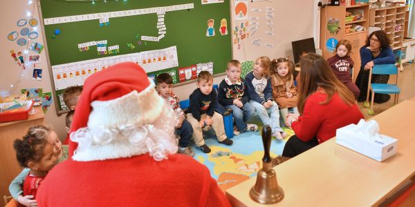 PÈRE NOËL DANS NOS ÉCOLES