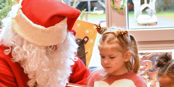 PÈRE NOËL DANS NOS ÉCOLES