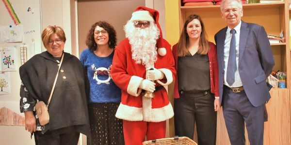 PÈRE NOËL DANS NOS ÉCOLES