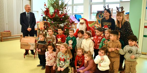 PÈRE NOËL DANS NOS ÉCOLES