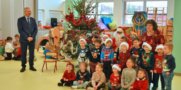 PÈRE NOËL DANS NOS ÉCOLES