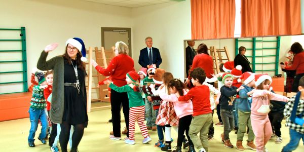 PÈRE NOËL DANS NOS ÉCOLES
