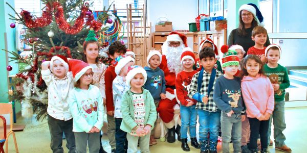 PÈRE NOËL DANS NOS ÉCOLES