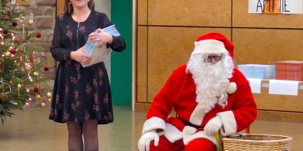 PÈRE NOËL DANS NOS ÉCOLES