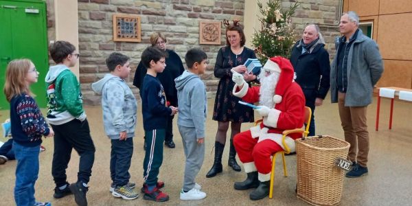 PÈRE NOËL DANS NOS ÉCOLES
