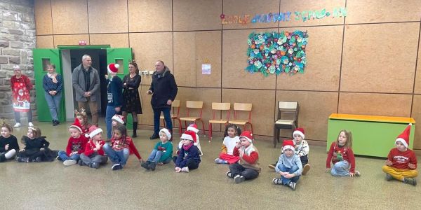PÈRE NOËL DANS NOS ÉCOLES