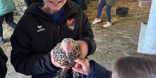 UNE JOURNÉE AU COEUR DE LA FERME POUR LES ENFANTS DES ÉCOLES DE RECH
