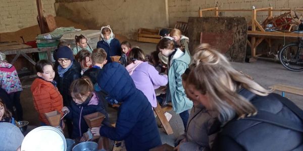 UNE JOURNÉE AU COEUR DE LA FERME POUR LES ENFANTS DES ÉCOLES DE RECH