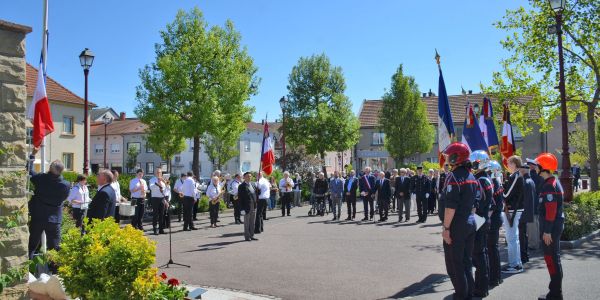 COMMÉMORATION EN MÉMOIRE DES VICTIMES DE LA DÉPORTATION