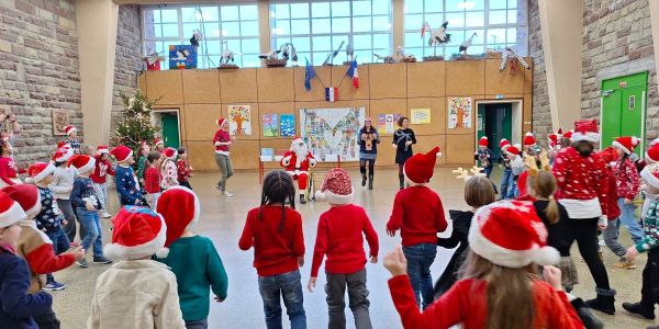 PÈRE NOËL DANS NOS ÉCOLES