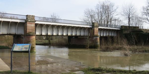 Le Pont Canal